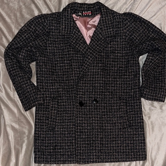 Vintage New York Girl Wool Blend coat w/ pink lining - Picture 5 of 8